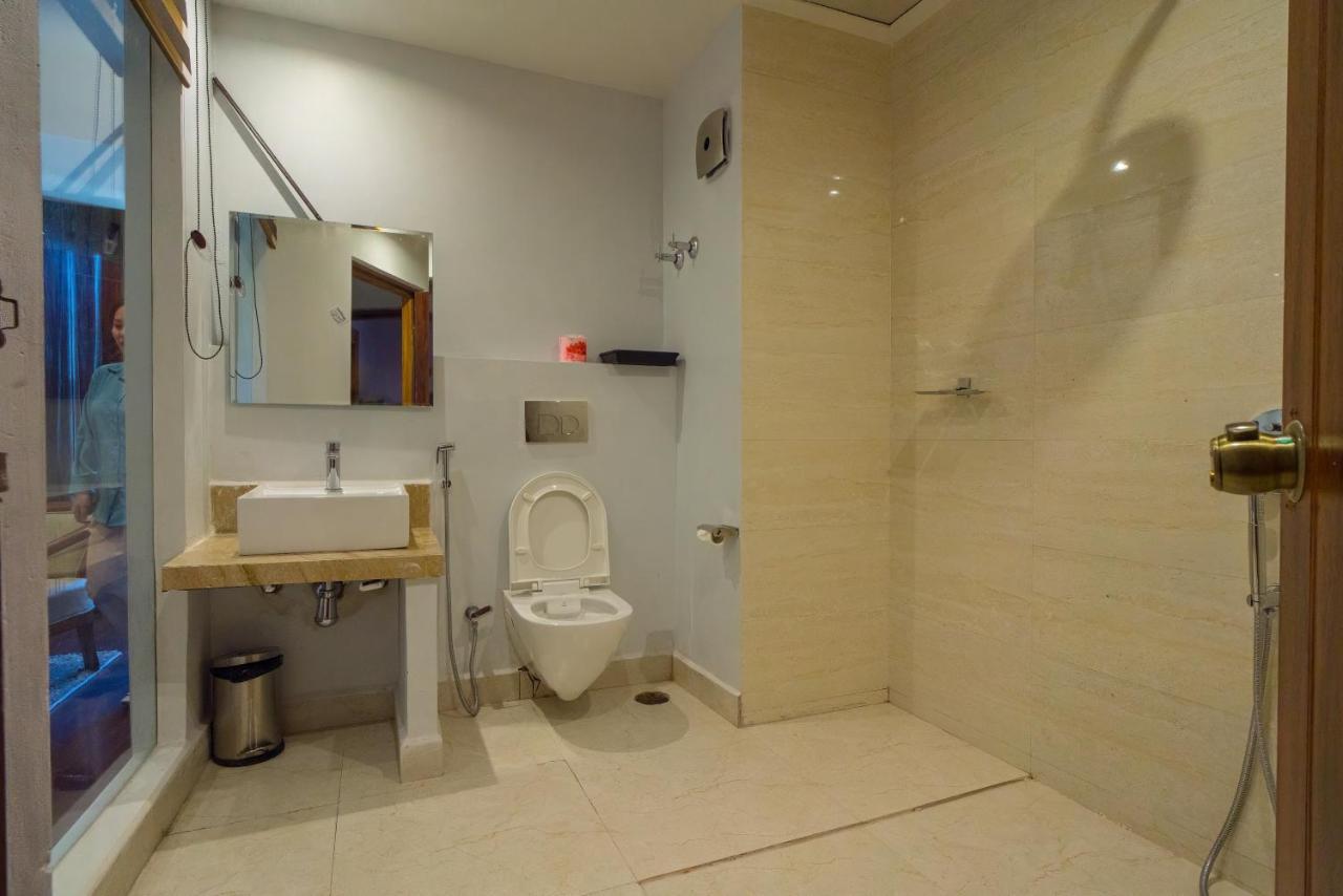 Emerald Hotel Āīzawl Dış mekan fotoğraf
