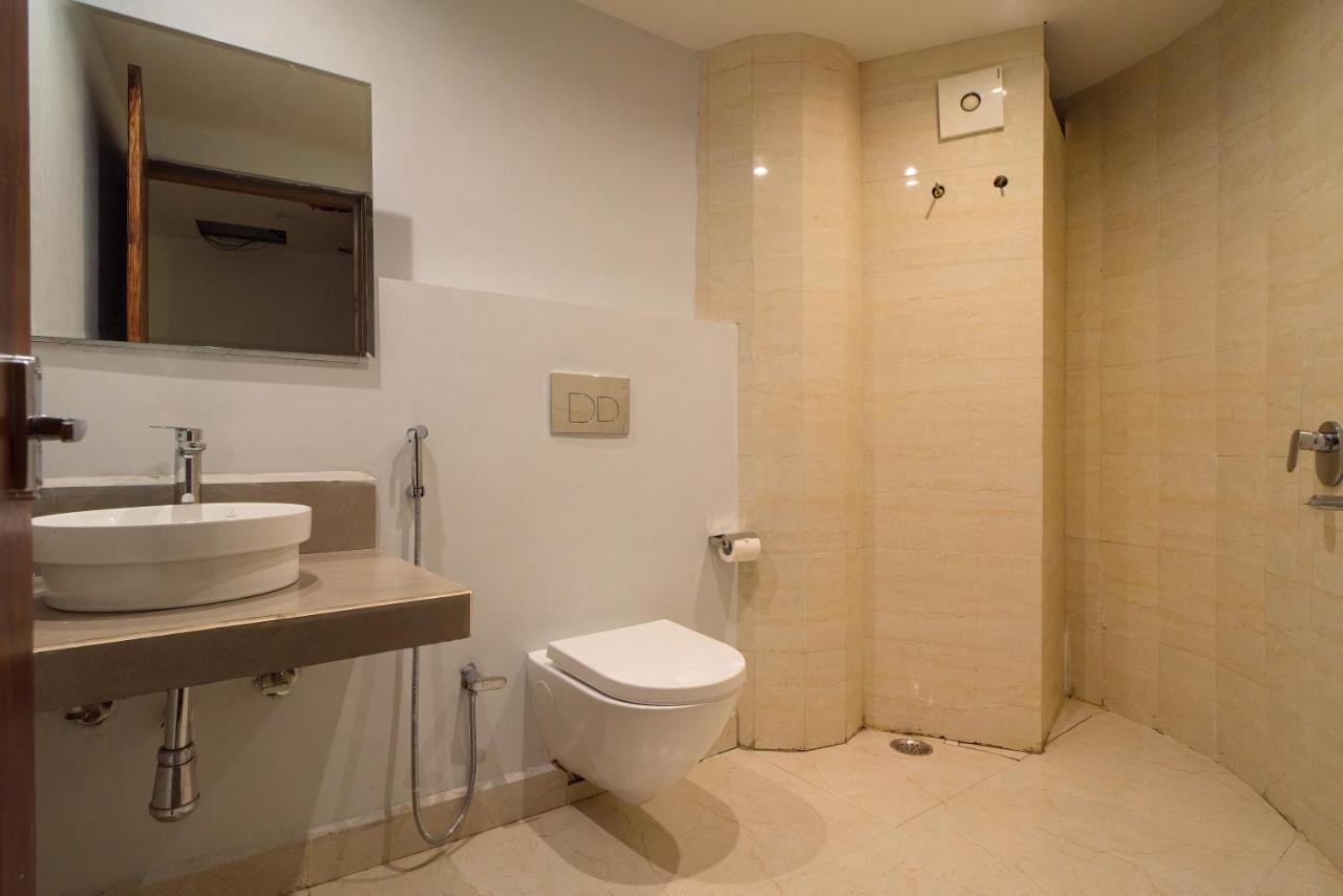 Emerald Hotel Āīzawl Dış mekan fotoğraf